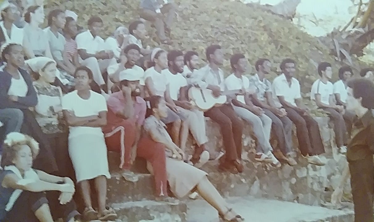 Fronteras cerradas, conexiones renovadas